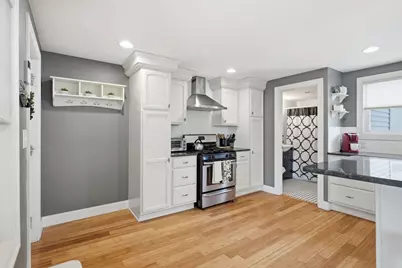 31 Walnut St., Dedham, MA 02026 - Photo 8