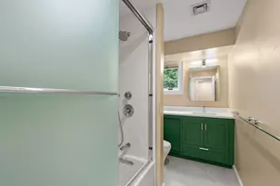 10 Eustis St, Cambridge, MA 02140 - Photo 20