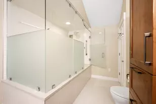 10 Eustis St, Cambridge, MA 02140 - Photo 12