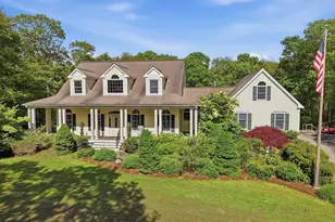 332 Division Rd, Dartmouth, MA 02748 - Photo 2