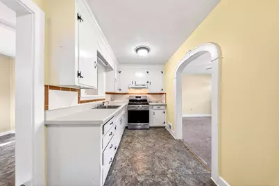 1158 Victoria St, New Bedford, MA 02745 - Photo 6