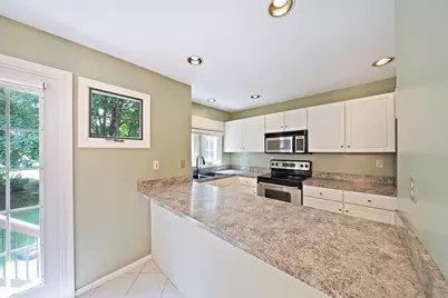 501 Auburn St #402, Whitman, MA 02382 - Photo 6