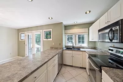 501 Auburn St #402, Whitman, MA 02382 - Photo 4