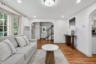 64 Redlands Rd, Boston, MA 02132 - Photo 6