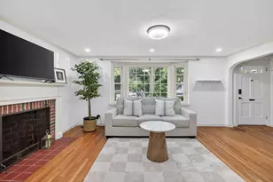 64 Redlands Rd, Boston, MA 02132 - Photo 4
