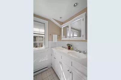 27 Waldron Street, Marblehead, MA 01945 - Photo 18