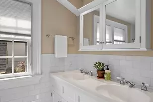 27 Waldron St, Marblehead, MA 01945 - Photo 18