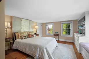 27 Waldron St, Marblehead, MA 01945 - Photo 20