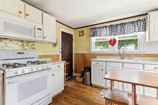90 Lawn Ave, Quincy, MA 02169 - Photo 22