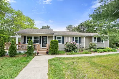 9 Debbies Ln, Barnstable, MA 02648 - Photo 2