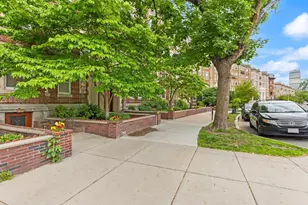 131 Park Dr, Boston, MA 02215 - Photo 2