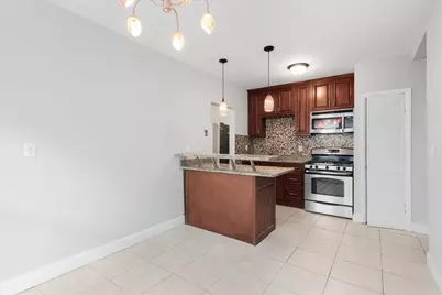75 Bellevue St #2, Boston, MA 02125 - Photo 2