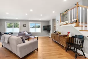 28 Park Ave, Medford, MA 02155 - Photo 4