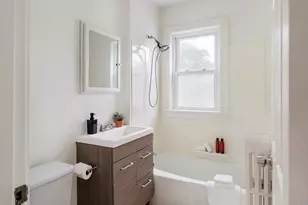304-306 Cummins Hwy, Boston, MA 02131 - Photo 16
