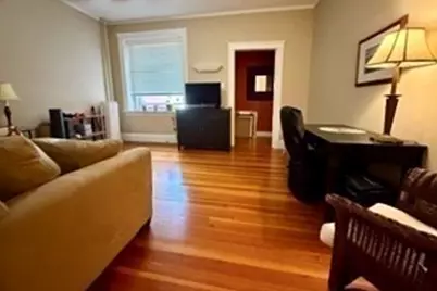 457 Washington St #8, Newton, MA 02458 - Photo 6