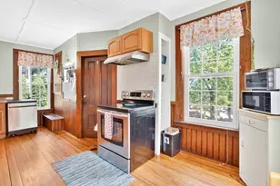 23 Oakes Ave, Southbridge, MA 01550 - Photo 18