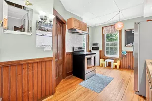 23 Oakes Ave, Southbridge, MA 01550 - Photo 14