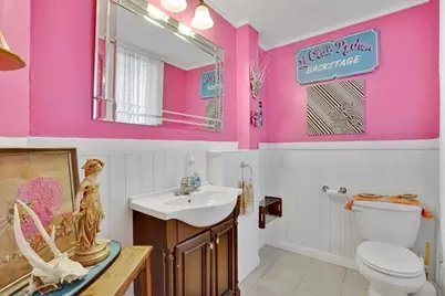 23 Oakes Ave, Southbridge, MA 01550 - Photo 24