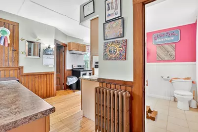 23 Oakes Ave, Southbridge, MA 01550 - Photo 18