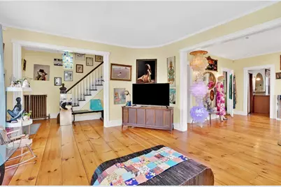 23 Oakes Ave, Southbridge, MA 01550 - Photo 10