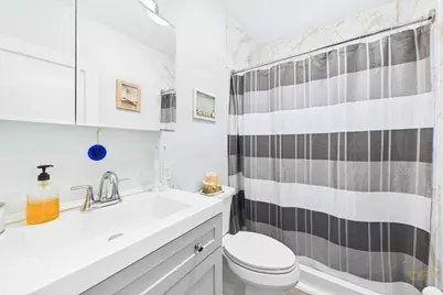 21 Sycamore St, Fairhaven, MA 02719 - Photo 10