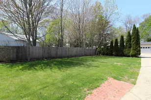 308 Essex St, Beverly, MA 01915 - Photo 10