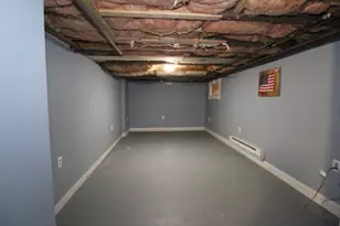 308 Essex St, Beverly, MA 01915 - Photo 38