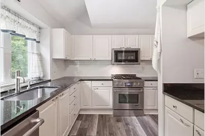 101 South Ave #302, Attleboro, MA 02703 - Photo 6