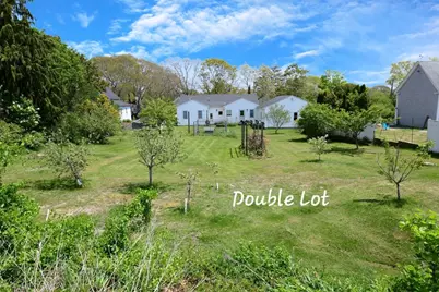 19 Lafayette Ave, Bourne, MA 02532 - Photo 2