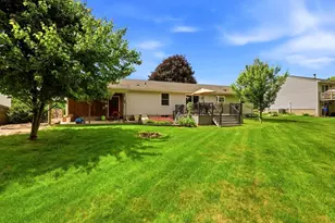 108 Oak Knolls Circle, Ludlow, MA 01056 - Photo 32
