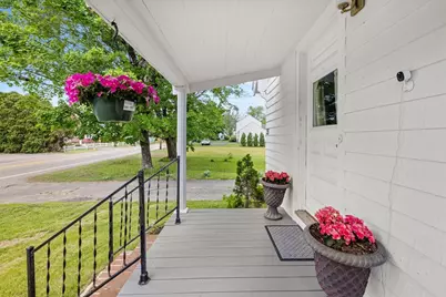 35 Worcester St, Taunton, MA 02780 - Photo 2