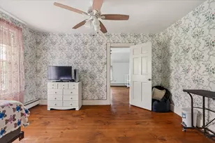 28 Margaret St, Southbridge, MA 01550 - Photo 36