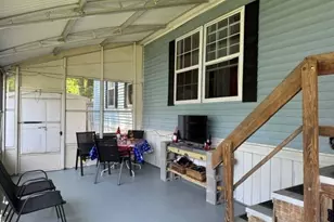 556 Central St, Leominster, MA 01453 - Photo 2