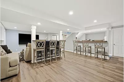 22 Diane Dr, Medway, MA 02053 - Photo 32