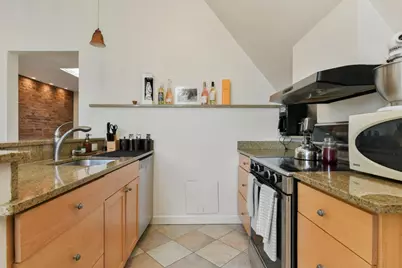 1774 Beacon Street #6, Brookline, MA 02445 - Photo 8