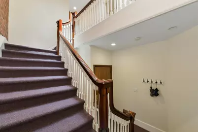 1774 Beacon Street #6, Brookline, MA 02445 - Photo 2
