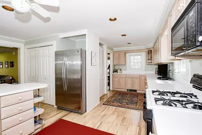 35 Main Street, Mattapoisett, MA 02739 - Photo 10