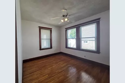 2 Suffolk Ave, Revere, MA 02151 - Photo 14