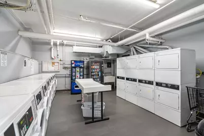 566 Commonwealth Ave #PH2, Boston, MA 02215 - Photo 18