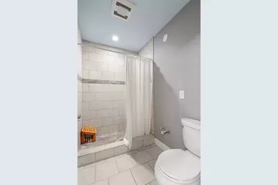 566 Commonwealth Ave #PH2, Boston, MA 02215 - Photo 14