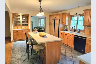 278 Hixville Rd, Dartmouth, MA 02747 - Photo 4