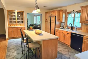 278 Hixville Rd, Dartmouth, MA 02747 - Photo 4