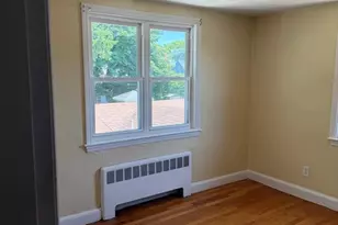 298 Wood Ave, Boston, MA 02136 - Photo 12