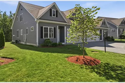 705 Southwood Lane #705, Clinton, MA 01510 - Photo 2
