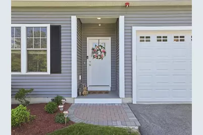 705 Southwood Lane #705, Clinton, MA 01510 - Photo 6