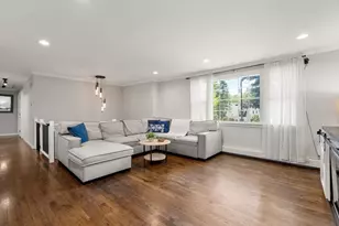 105 High St, Holliston, MA 01746 - Photo 6