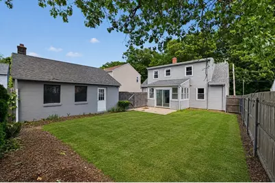 82 Parkside Avenue, Pawtucket, RI 02861 - Photo 24