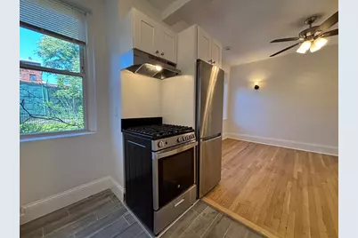 7 Grove St. #3, Boston, MA 02114 - Photo 8