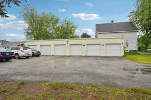 21 Miller St, Blackstone, MA 01504 - Photo 2