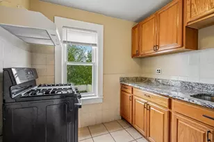 21 Miller St, Blackstone, MA 01504 - Photo 14